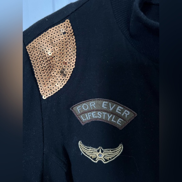 Fun sweater/jacket (M) - Picture 3 of 6